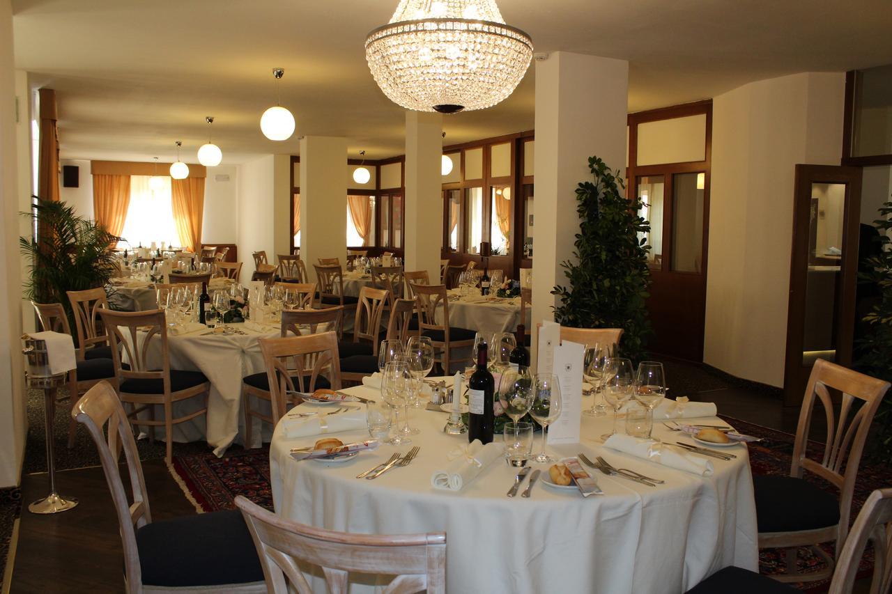 Olympic Regina Hotel Pinzolo Exterior foto